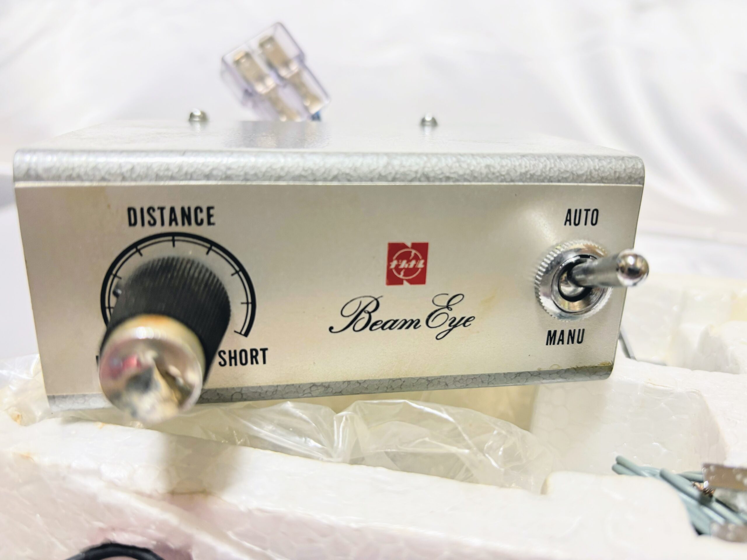 カー用品 ナショナルビームアイ 当時物未使用保管品 12V-アース用 レトロマーケット通販 - 画像 (5)