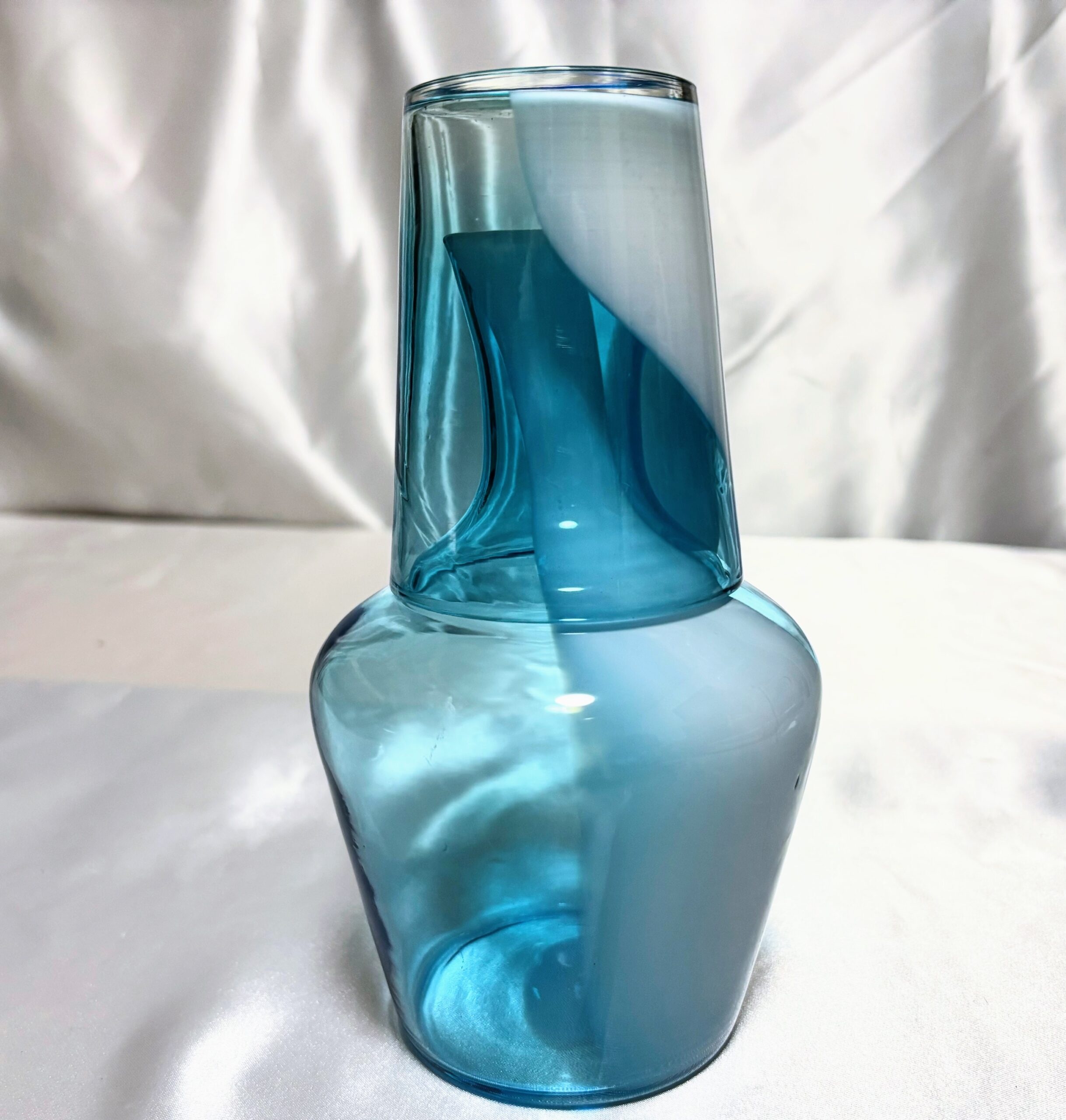 水差し ブルーとホワイト 美品